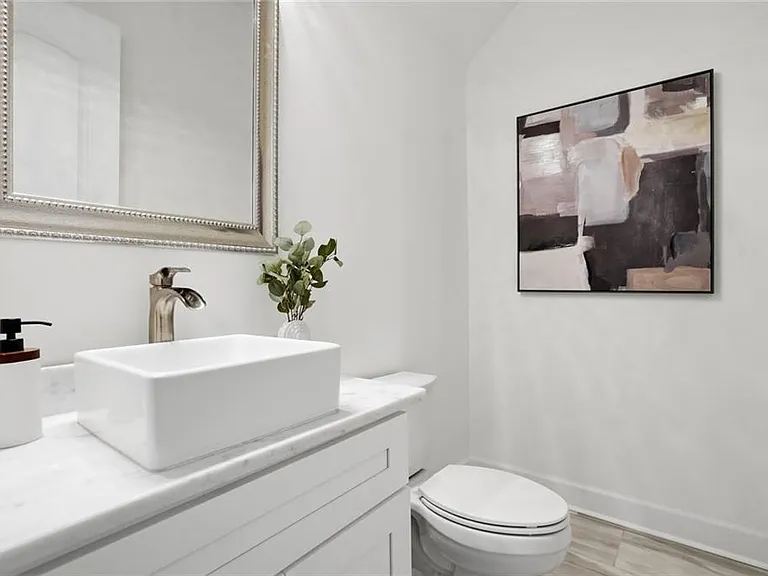 2415 Rugby Ave — Photo 28