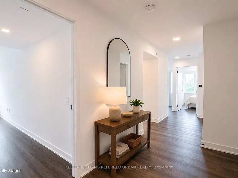 609 Sherbourne St #2104 — Photo 3