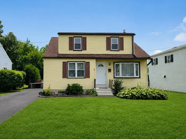 480 Nemoral St, Warminster, PA 18974