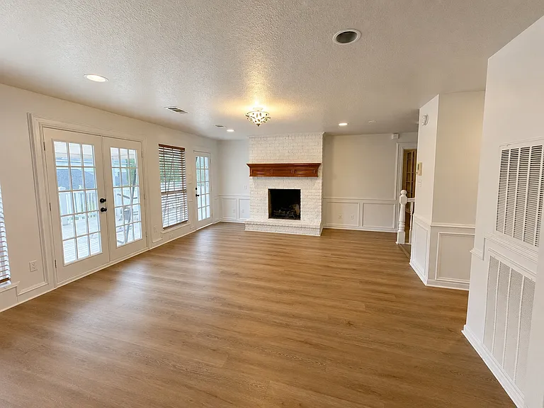 7218 Holder Forest Ct — Photo 2