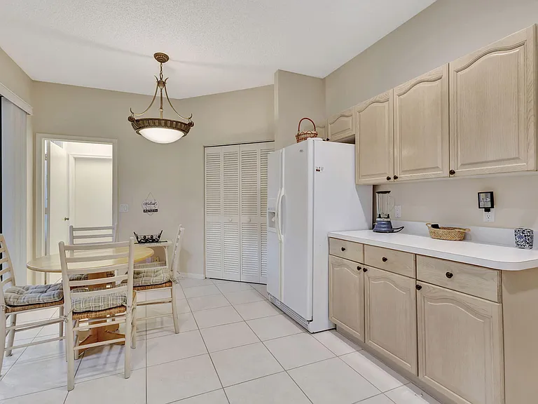 4528 Barclay Fair Way — Photo 11