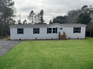 133 Florine Ln, Saint Stephen, SC 29479