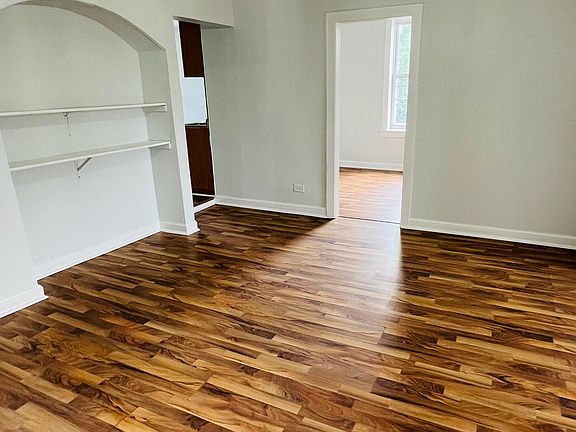 2nd image of 2445 S Keeler Ave #2S