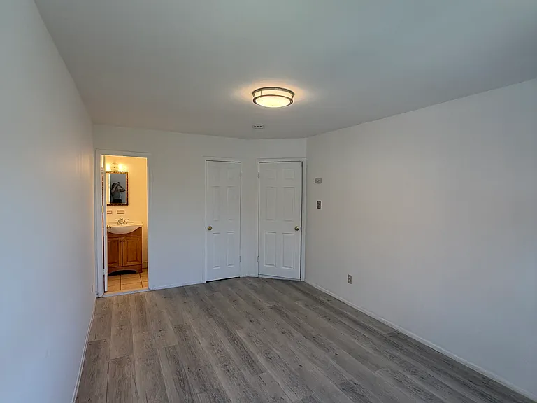 2735 Cropsey Ave #2 — Photo 21