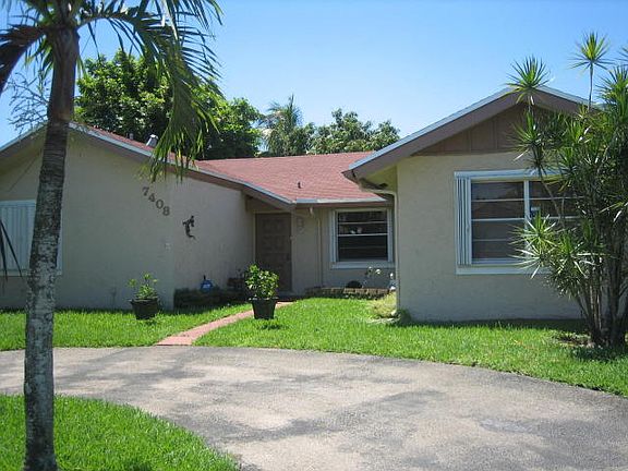 2nd image of 7408 SW 13th St