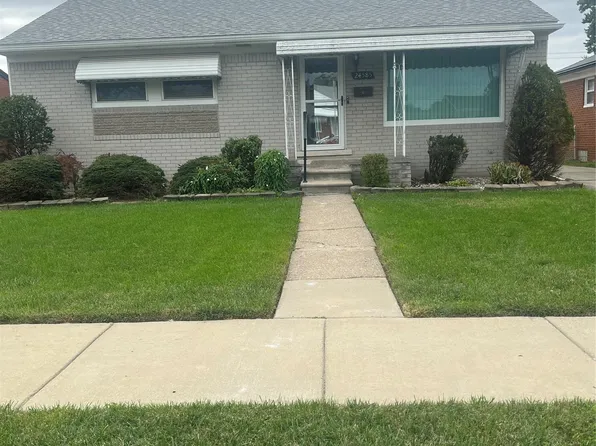 24585 Johnston Ave, Eastpointe, MI 48021