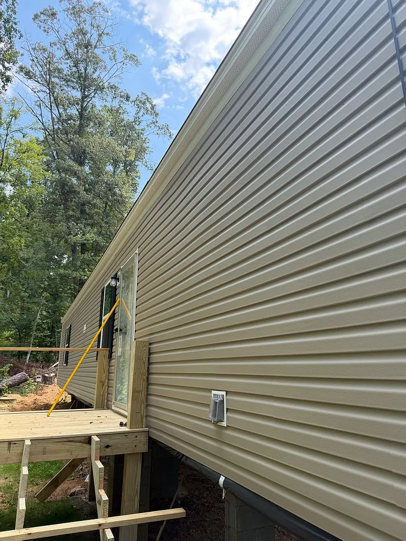 Brand New 2 Bed / 2 Bath Trailer Home In Sylva Available Now For Year-Long Lease $1450 A Month — Photo 3