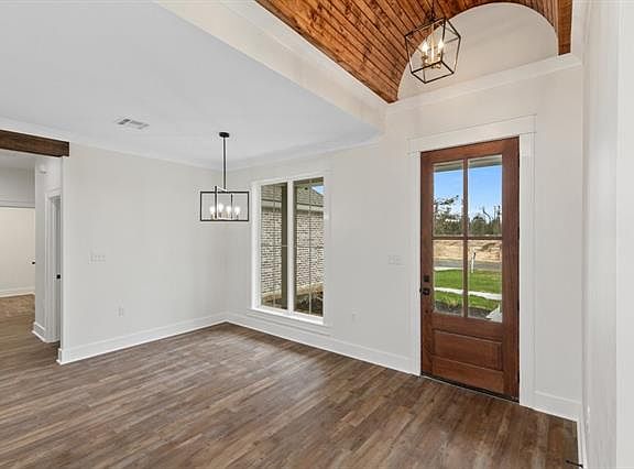 4th image of 2762 Blackwater Way