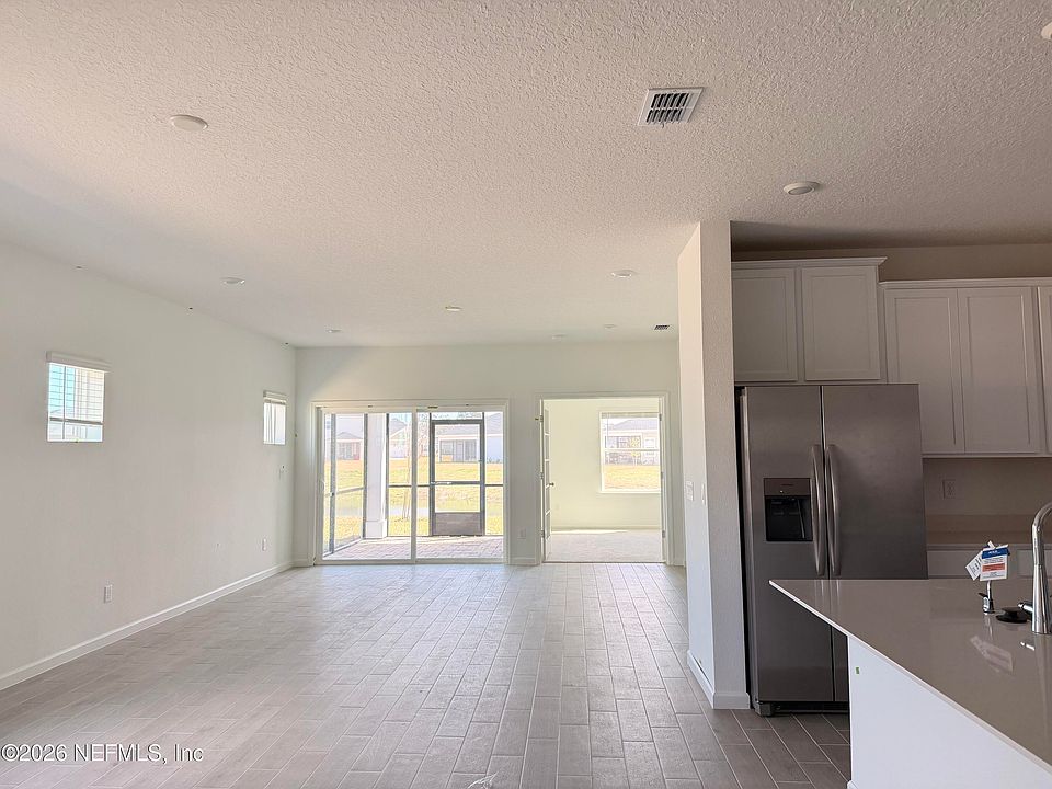 1st image of 360 SUPERIOR Boulevard