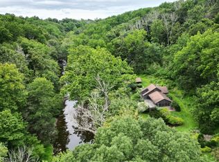 14 Upper Creek Rd, Stockton, NJ 08559