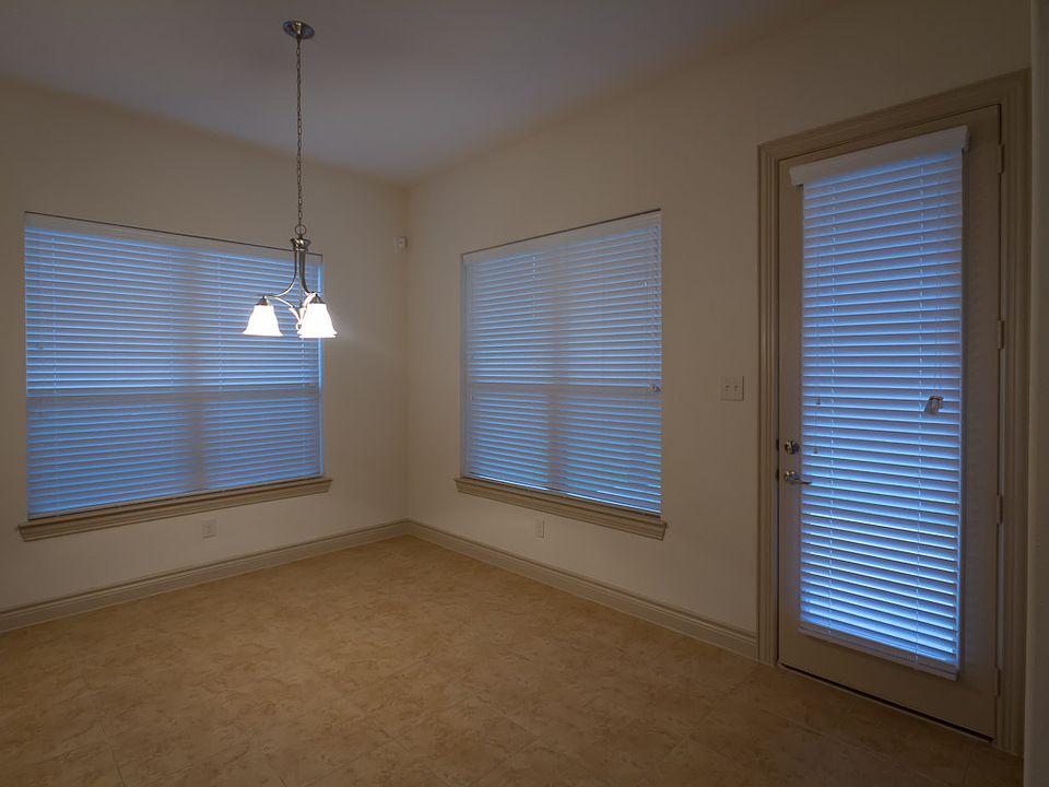 1st image of 285 W Fork Dr