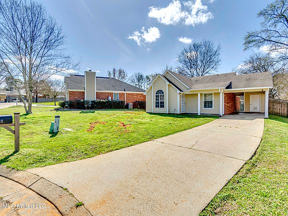 5th image of 407 Pelican Way