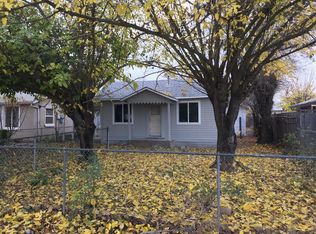 1902 Chapman Ave, Olivehurst, CA 95961