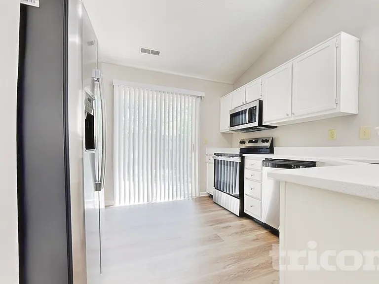 8341 Country Club Blvd — Photo 7
