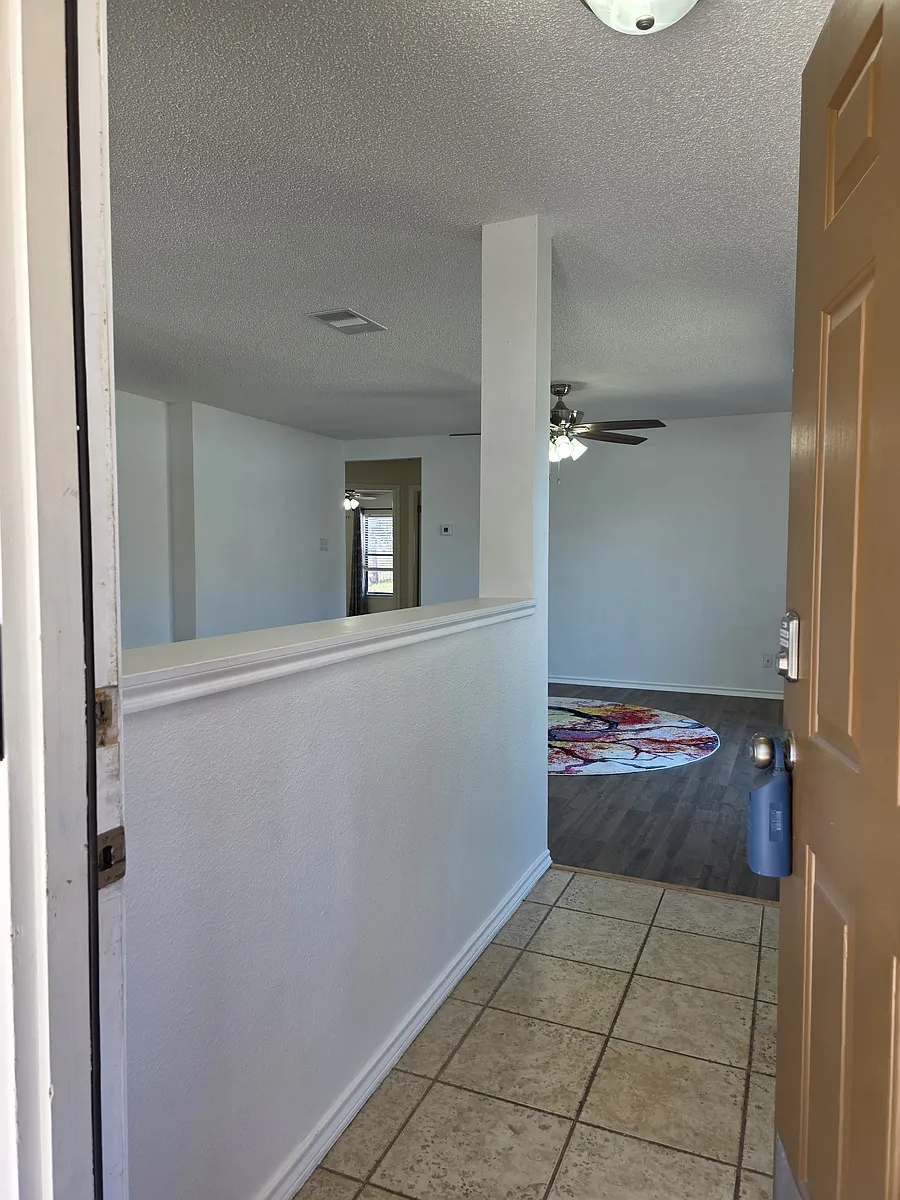 Building Photo - 14227 Wetmore Bnd