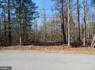 7730 Jones Rd, Pasadena, MD 21122