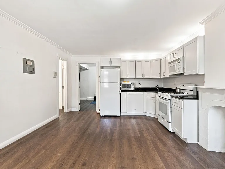138 Chestnut Ave #1 — Photo 5