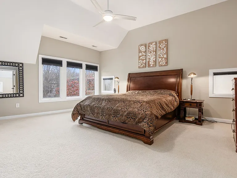 4602 Sandwich Ct — Photo 59