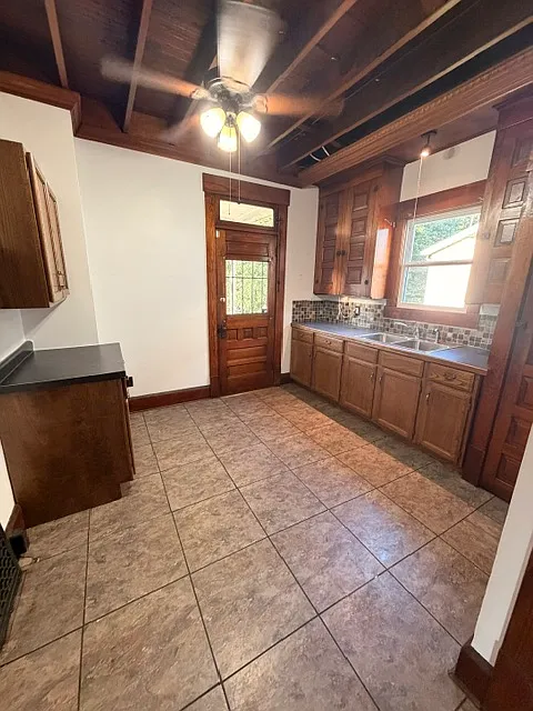 3 bed, 1248 sqft, $1,245 — Photo 4