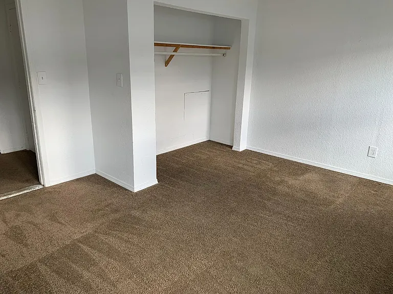 Unit Photo