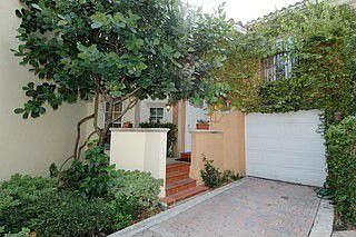 FRONT W/GARAGE