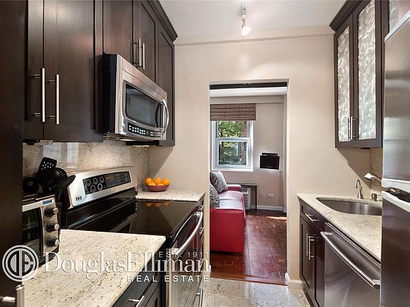 5th image of 433 E 56th St APT 2D