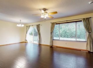 2129 25th St SW, Cedar Rapids, IA 52404