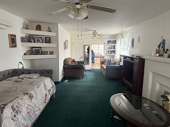 3rd image of 388 N Main St