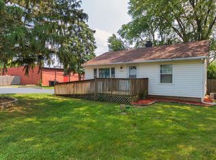 2935 Apple Ave, Waukegan, IL 60085