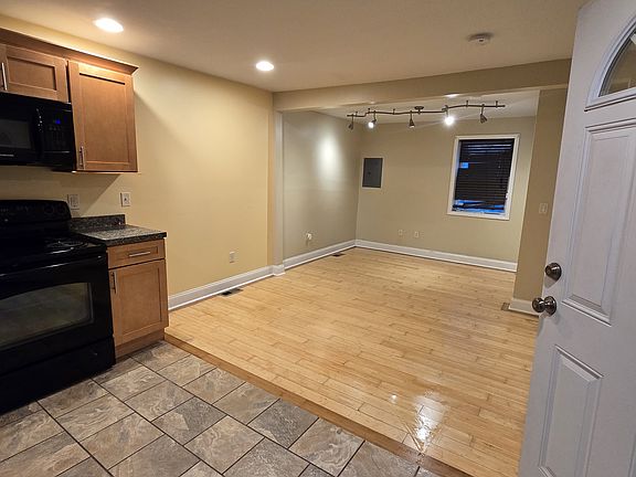 4th image of 23 Richmond St APT C