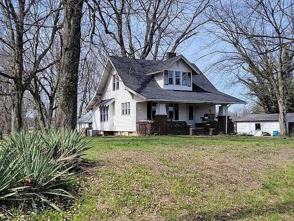 2nd image of 1727 Bedford Rd