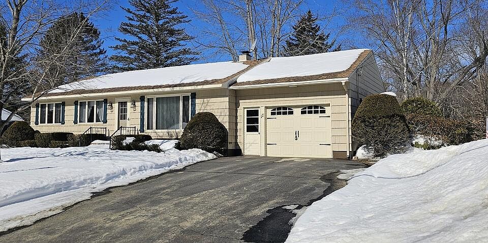 1st image of 17 Oak Street