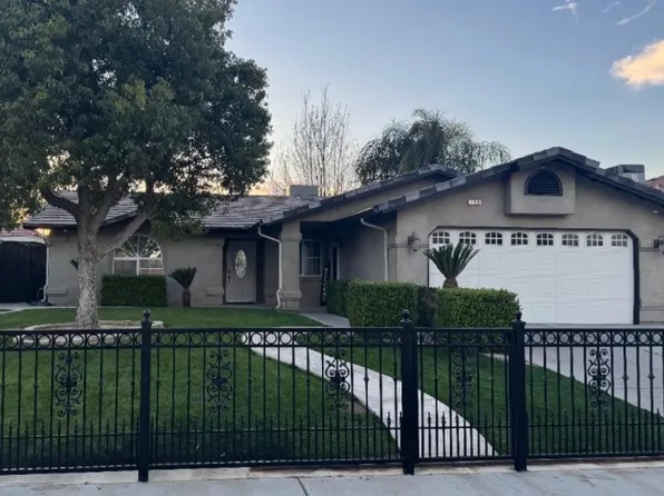 199 Clemson St, Shafter, CA 93263