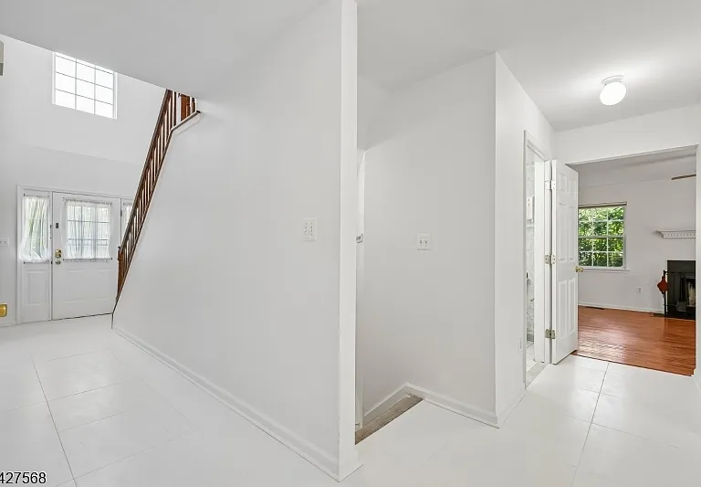 1 Leigh Rd — Photo 11