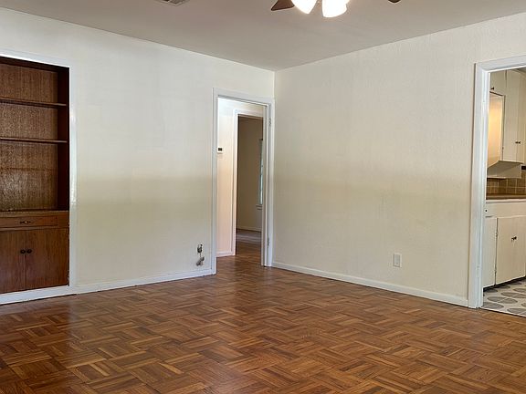 4th image of 3726 Virginia Blvd