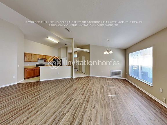 5th image of 226 Remington Pl