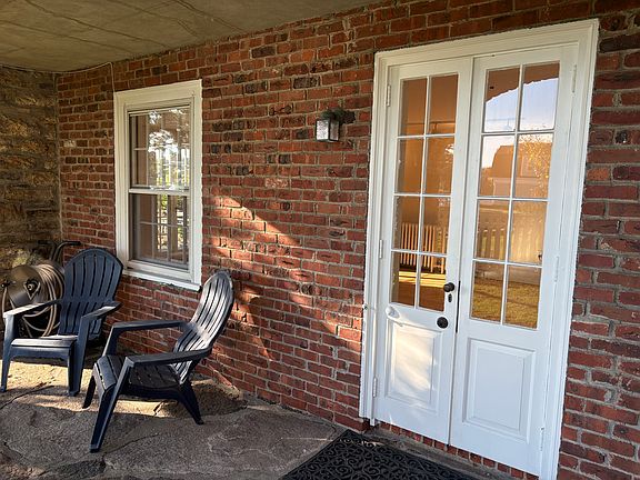 2nd image of 700 Steamboat Rd #1G