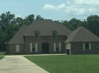 595 Valverda Rd, Maringouin, LA 70757