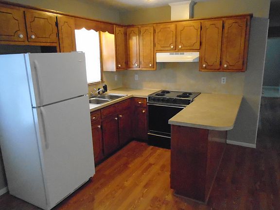 4th image of 10265 Franklin Tpke