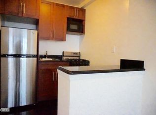 1661 York Ave APT 4D, New York, NY 10128