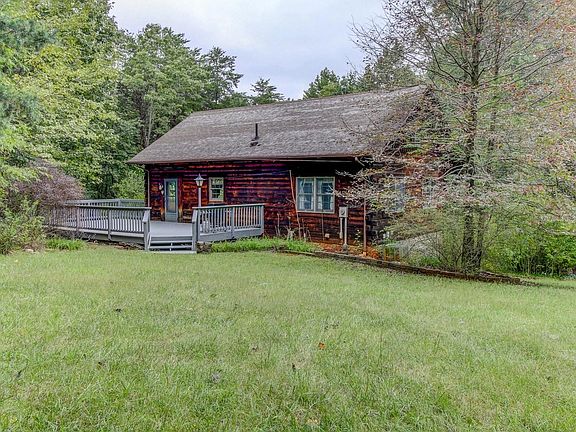 4th image of 190 Mapleridge Dr