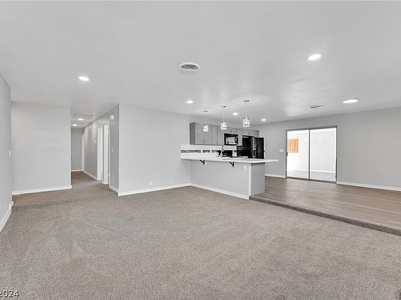 5th image of 1310 Marita Dr