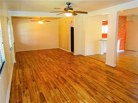 3rd image of 2620 Valentine Ct