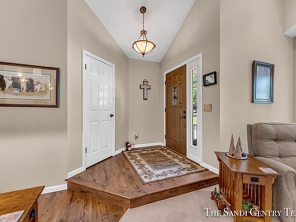 5th image of 13510 Oakfield Ln