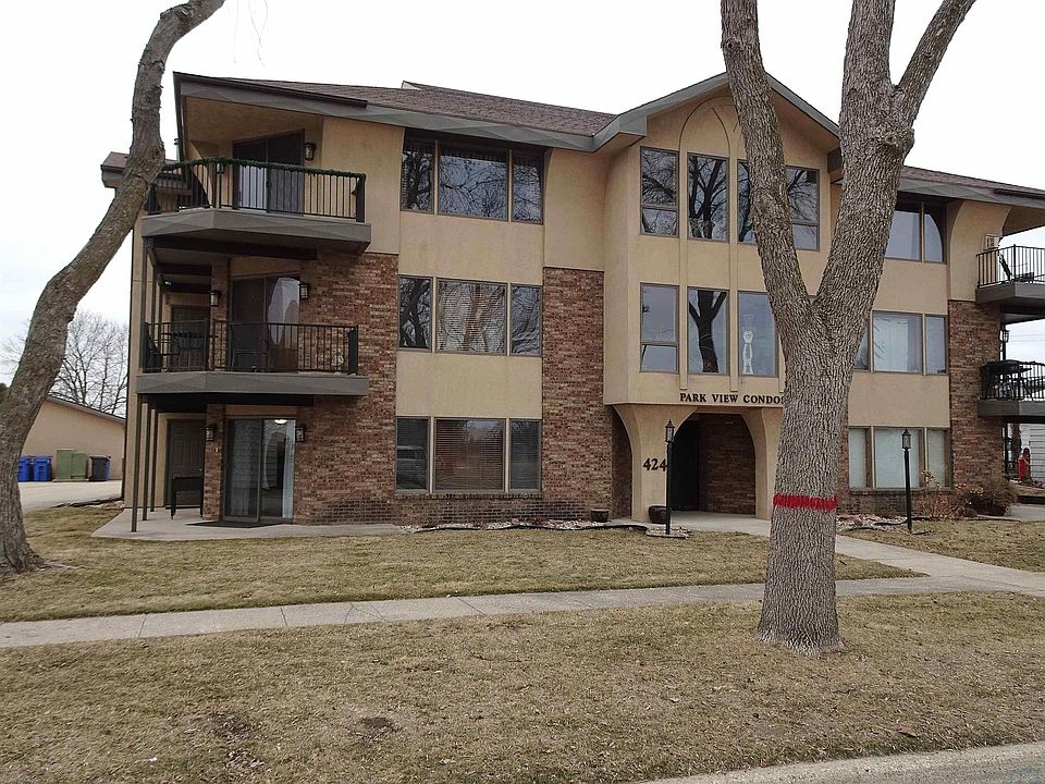 1st image of 424 4th Ave APT 1