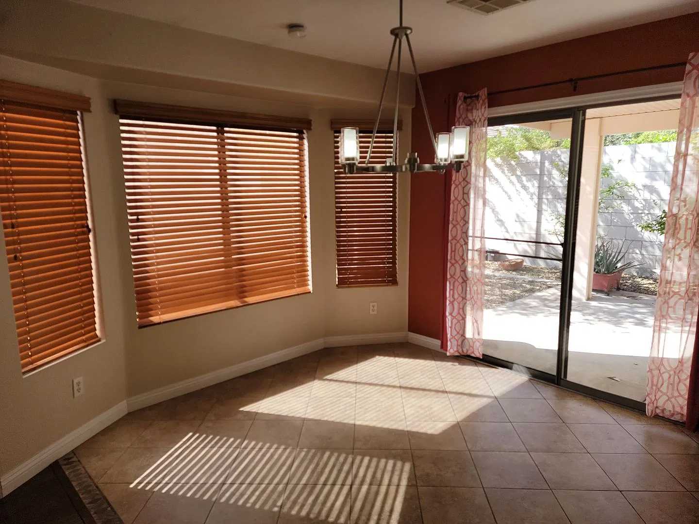 Single Story - 3 Bedroom w/RV Parking in Silverado Ranch — Photo 4