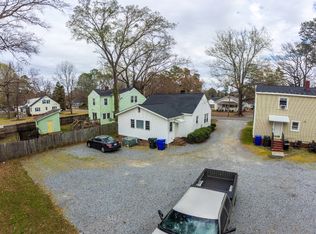 102 S Woodlawn Ave, Greenville, NC 27858