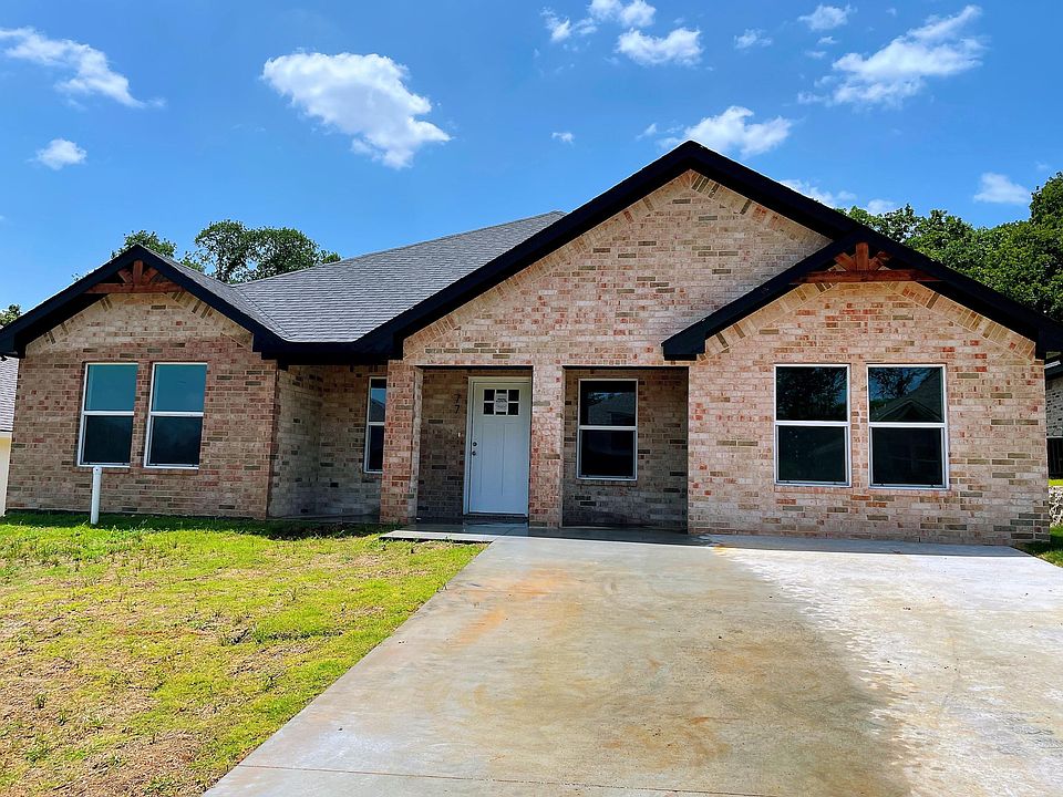 1st image of 77 Watch Hills Dr