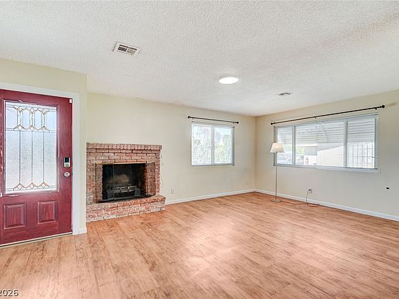5th image of 3917 W Oakey Blvd
