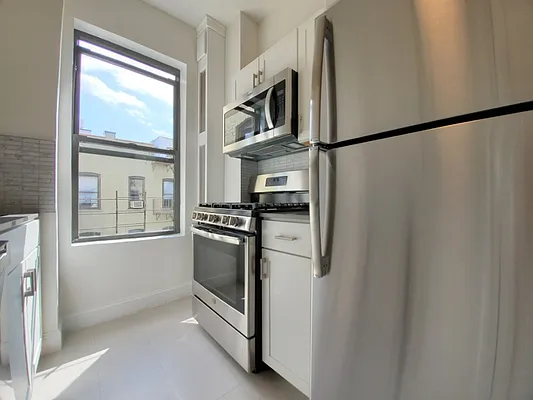 Rented by Living New York | media 36